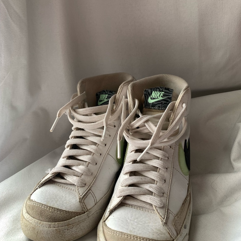 Nike High-Top Blazers